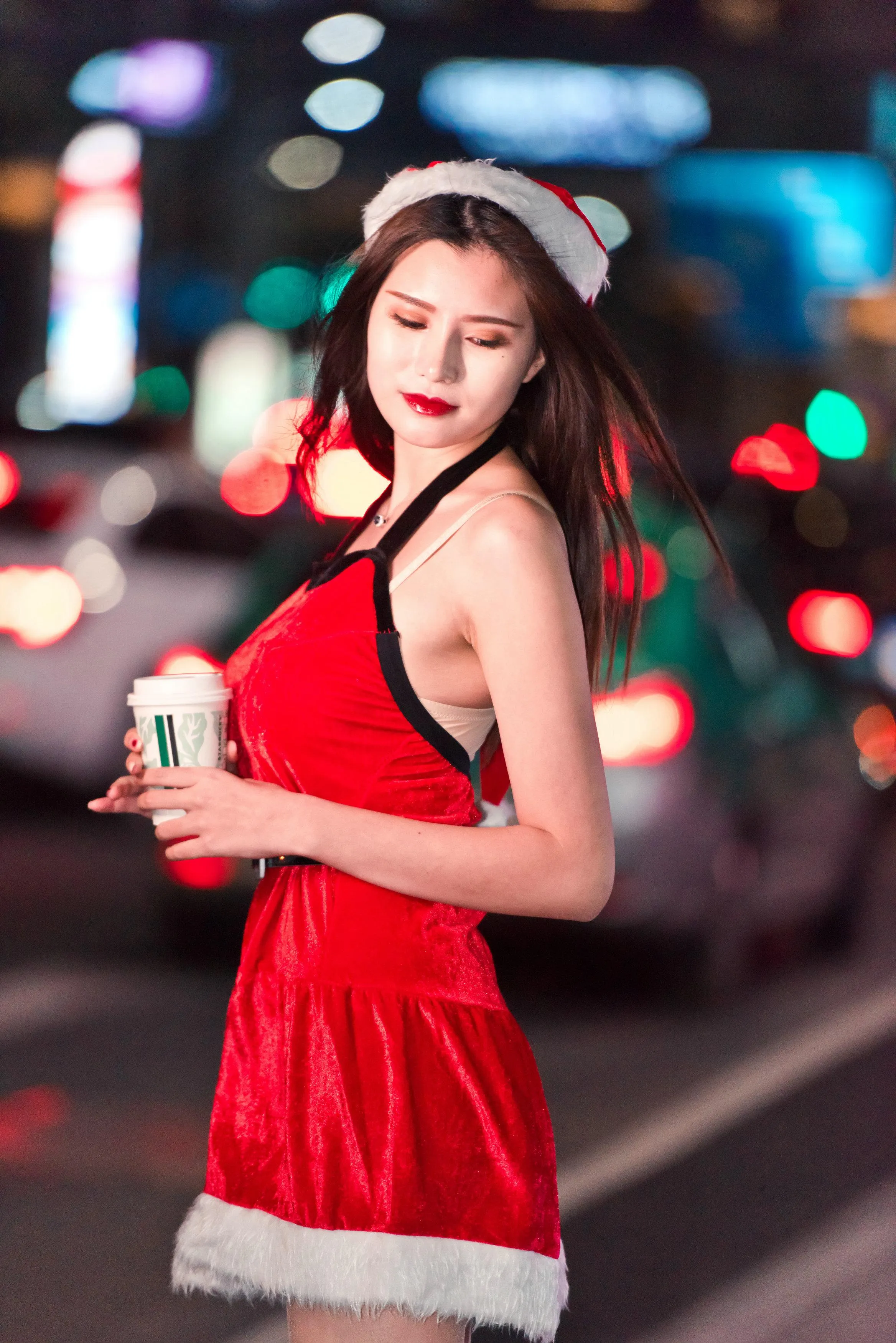 [魔镜街拍] NO.124 寒风中的极品肉丝圣诞美人婷婷 [224P]插图2